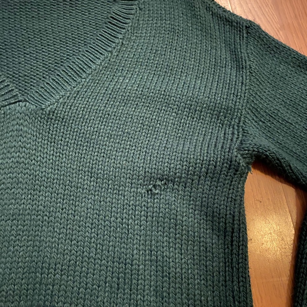 PINK by Victoria’s Secret Back v-neck Sweater sz L - Picture 3 of 4
